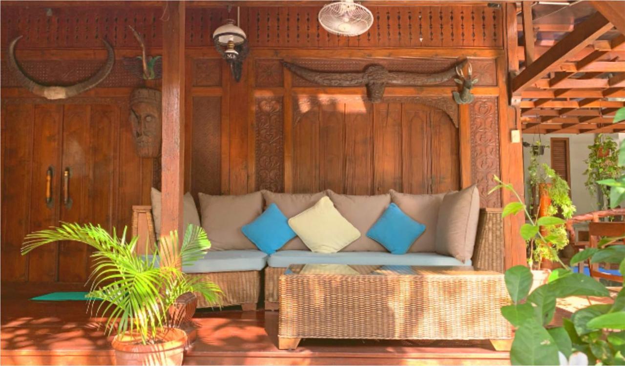Villa Naga Maya Legian Buitenkant foto